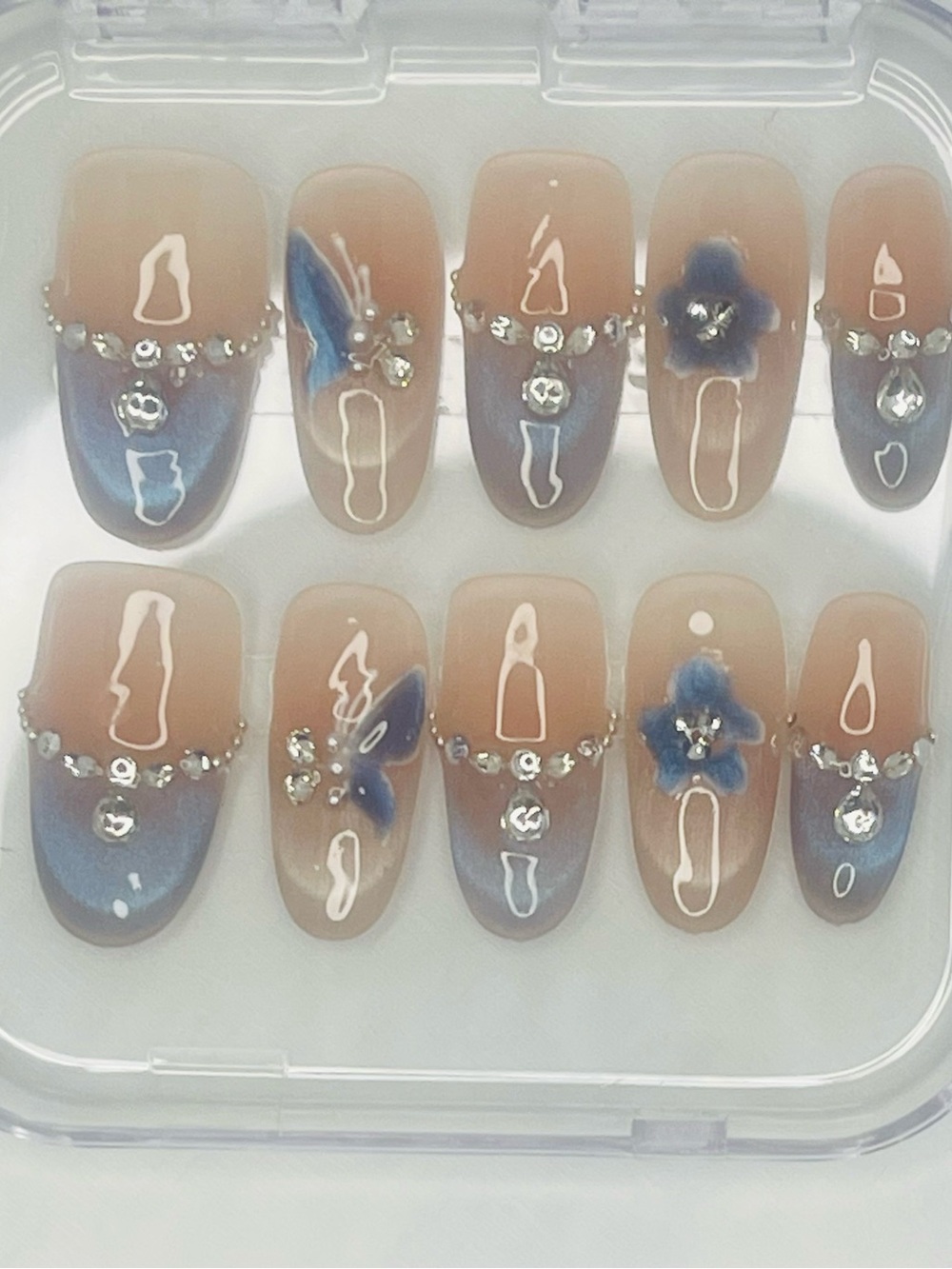 Blue Floral Press-On Nail Set with Rhinestones - Women Makeup